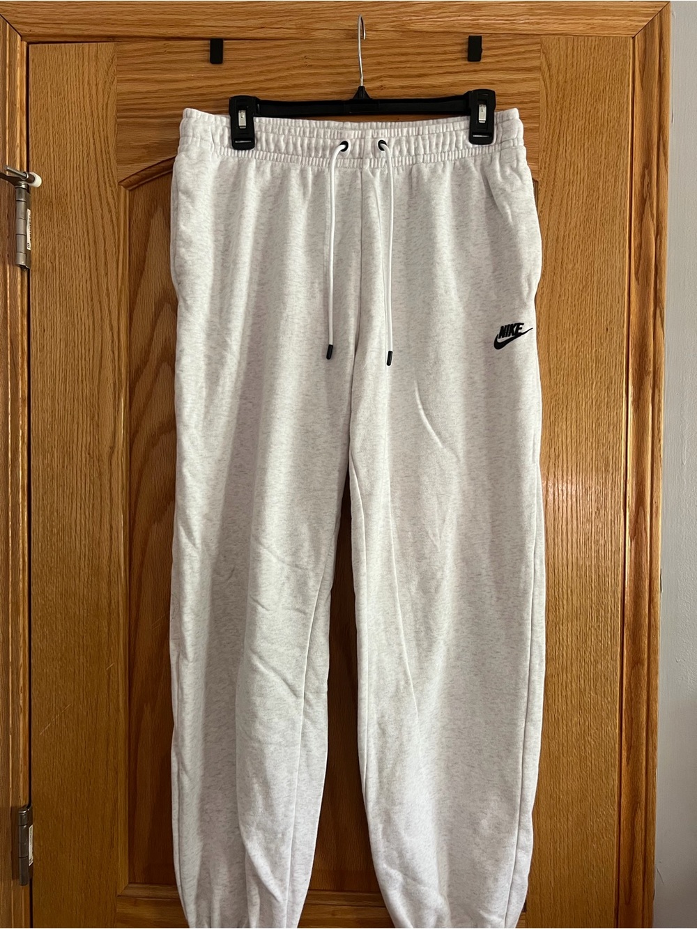 Nike Women's Sportswear Club Fleece Mid-Rise Oversized Sweatpants size M